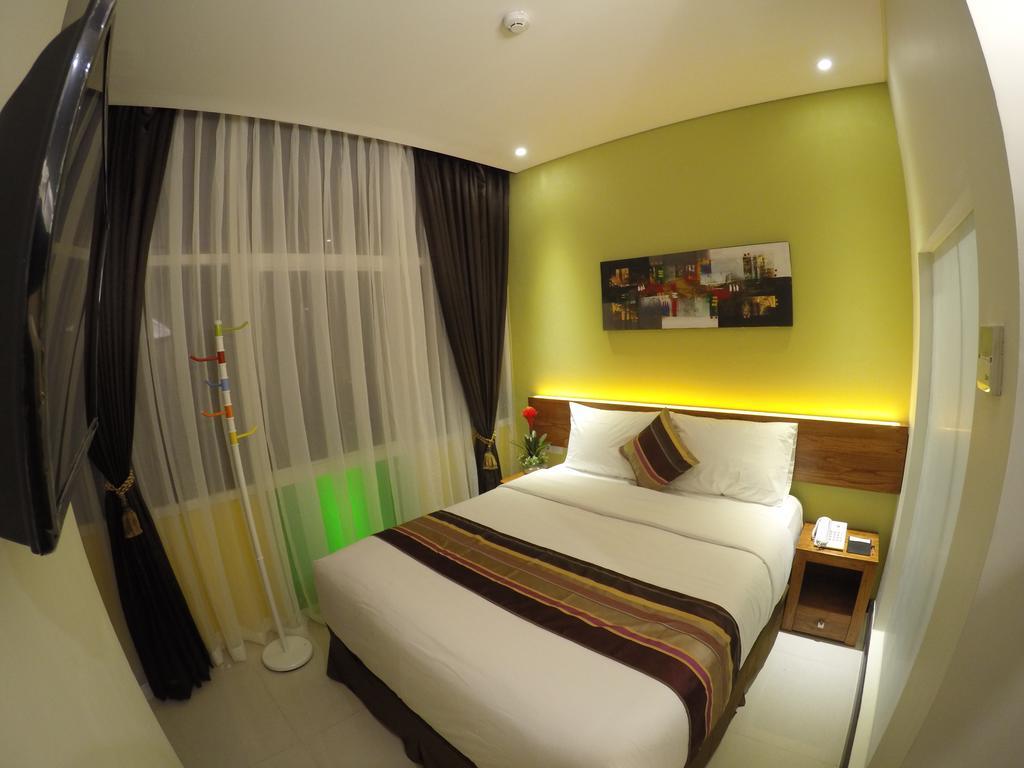 Biz Boulevard Hotel Μανάντο Εξωτερικό φωτογραφία
